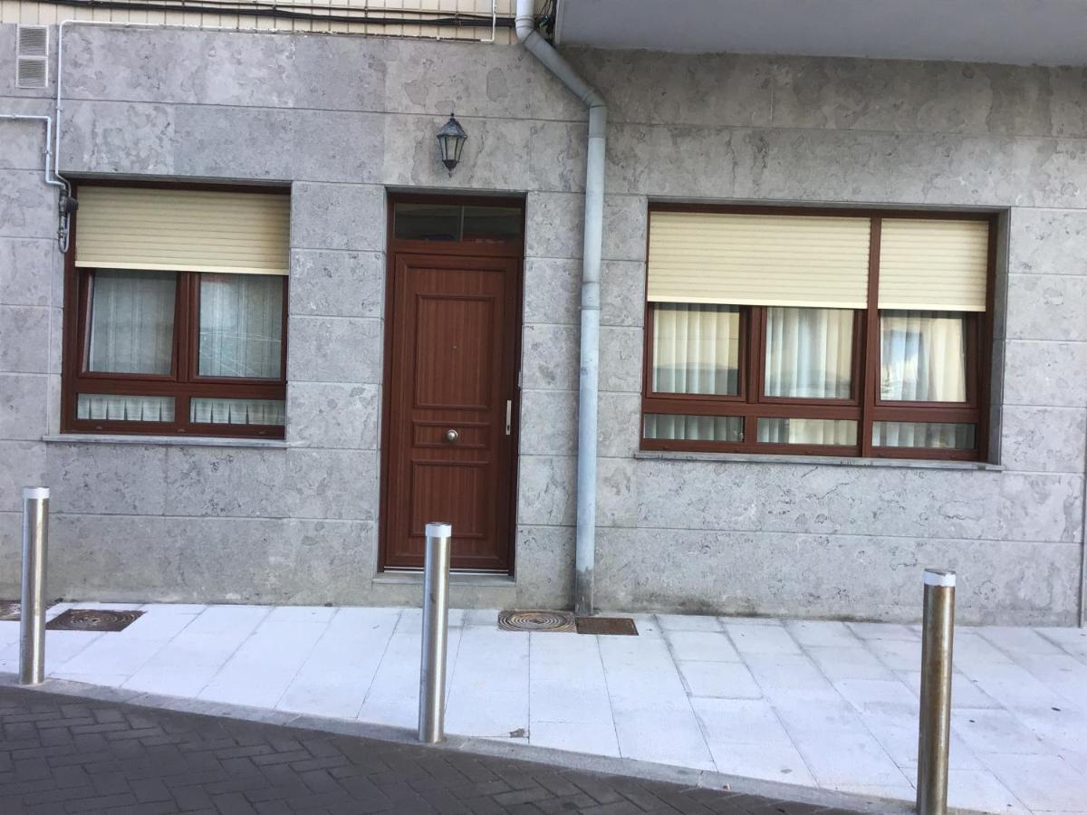 Piso Nuevo Y Espacioso En El Centro De Mundaka Exterior foto